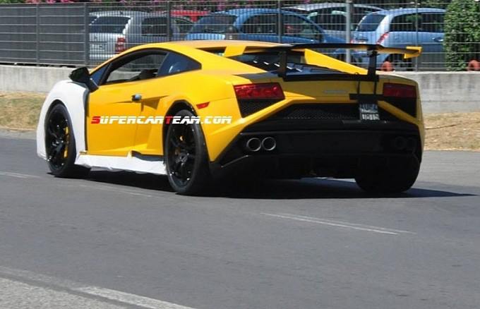 Lamborghini-Cabrera-test-surusu